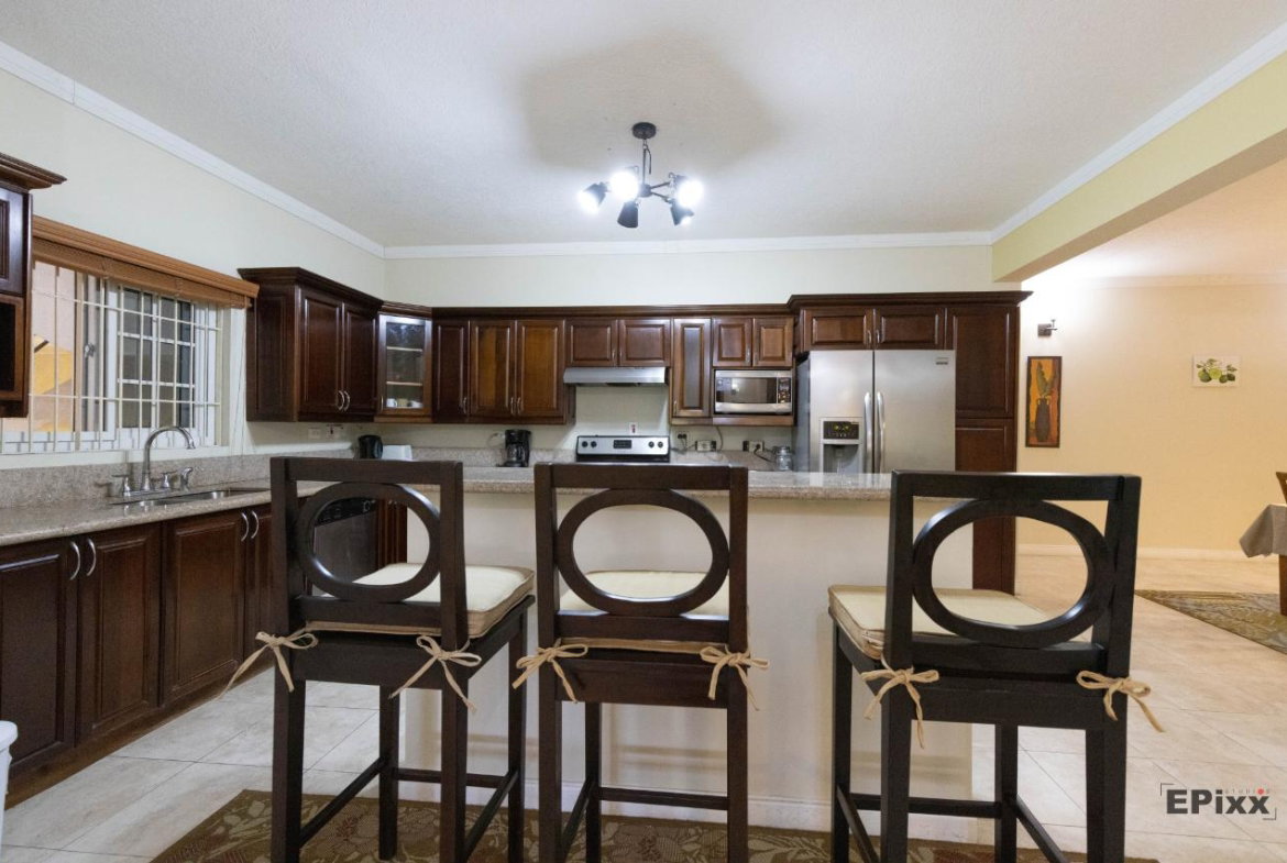 Fifth image of 3-1c Tavistock Terrace in Kingston 6, St. Andrew, Jamaica - property is For Rent