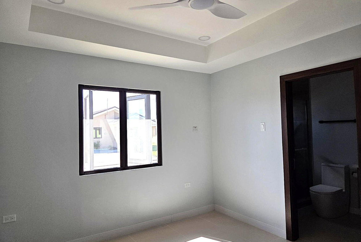 Ninth image of Oak Estate, Portmore in Bernard Lodge, St. Catherine, Jamaica - property is For Rent