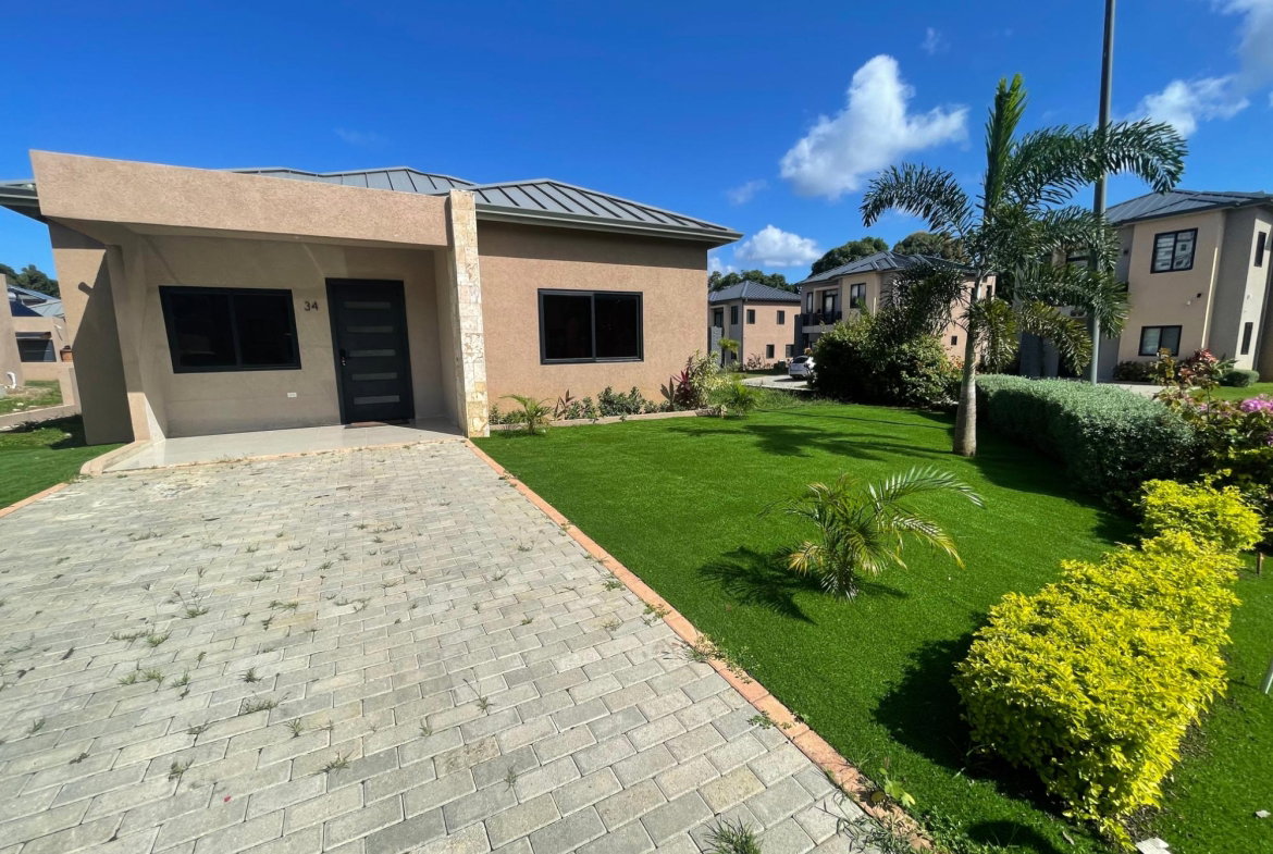 Second image of 34 Ocho Rios Country Club in Ocho Rios, St. Ann, Jamaica - property is For Rent