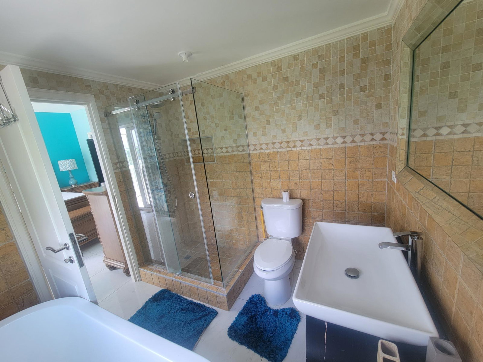 Twenty-Fourth image of 16- Little Bay Country Club in Orange Bay, Hanover, Jamaica - property is For Rent