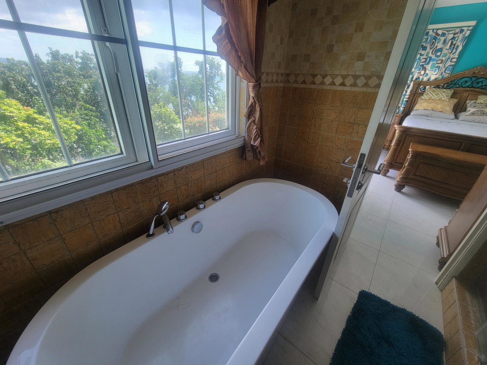 Twenty-Fifth image of 16- Little Bay Country Club in Orange Bay, Hanover, Jamaica - property is For Rent