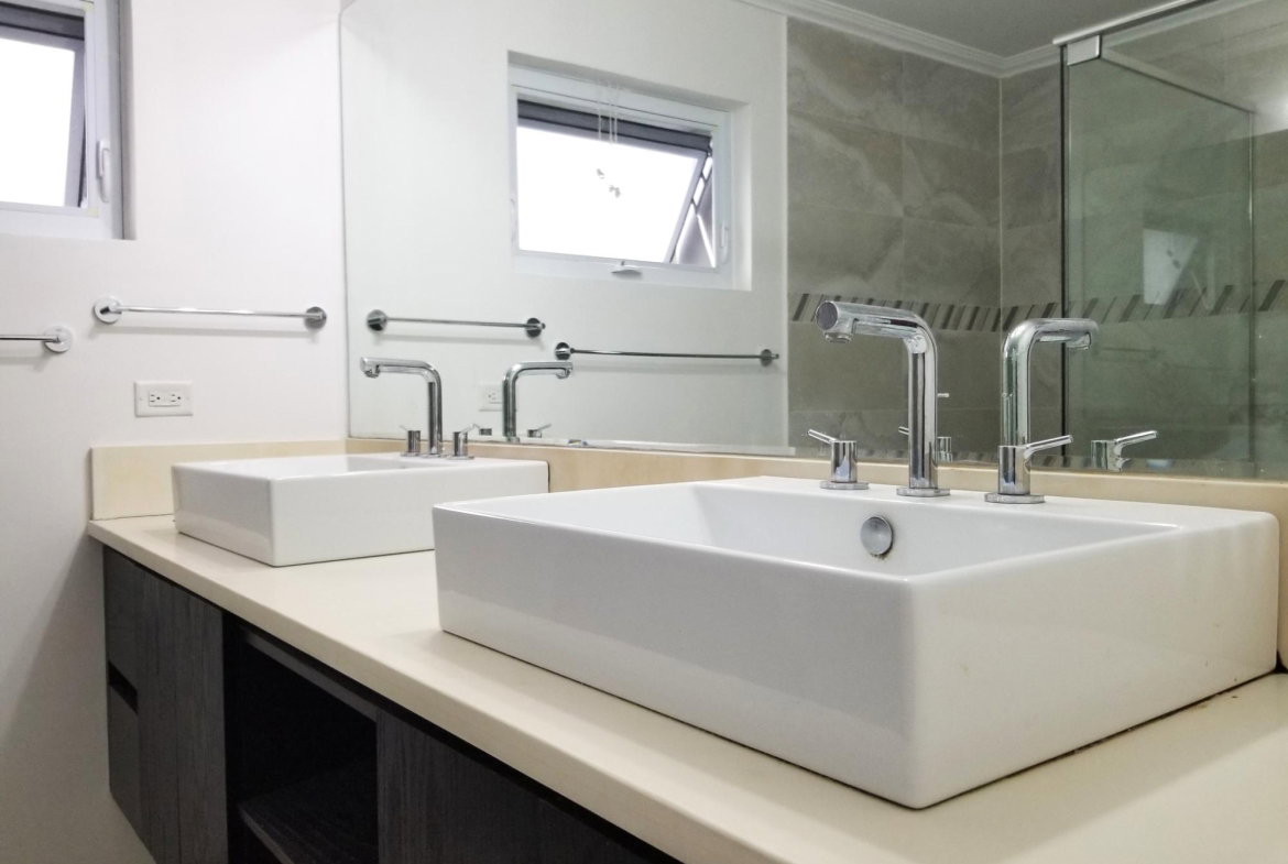 Fifteenth image of 12b- 16 Garden Close, Kingston in Kingston 8, St. Andrew, Jamaica - property is For Rent