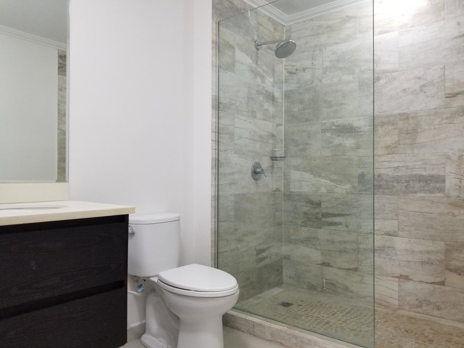 Luxury-3-Bed-Apartment-for-Rent-in-Cherry-Gardens-Kingston-Jamaica Nineteenth image of 12b- 16 Garden Close, Kingston in Kingston 8, St. Andrew, Jamaica - property is For Rent