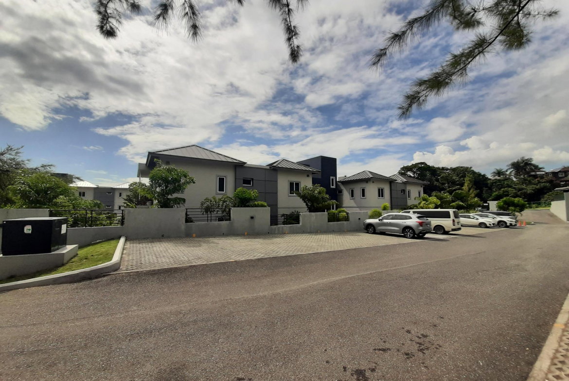 Twenty-Eighth image of 12b- 16 Garden Close, Kingston in Kingston 8, St. Andrew, Jamaica - property is For Rent