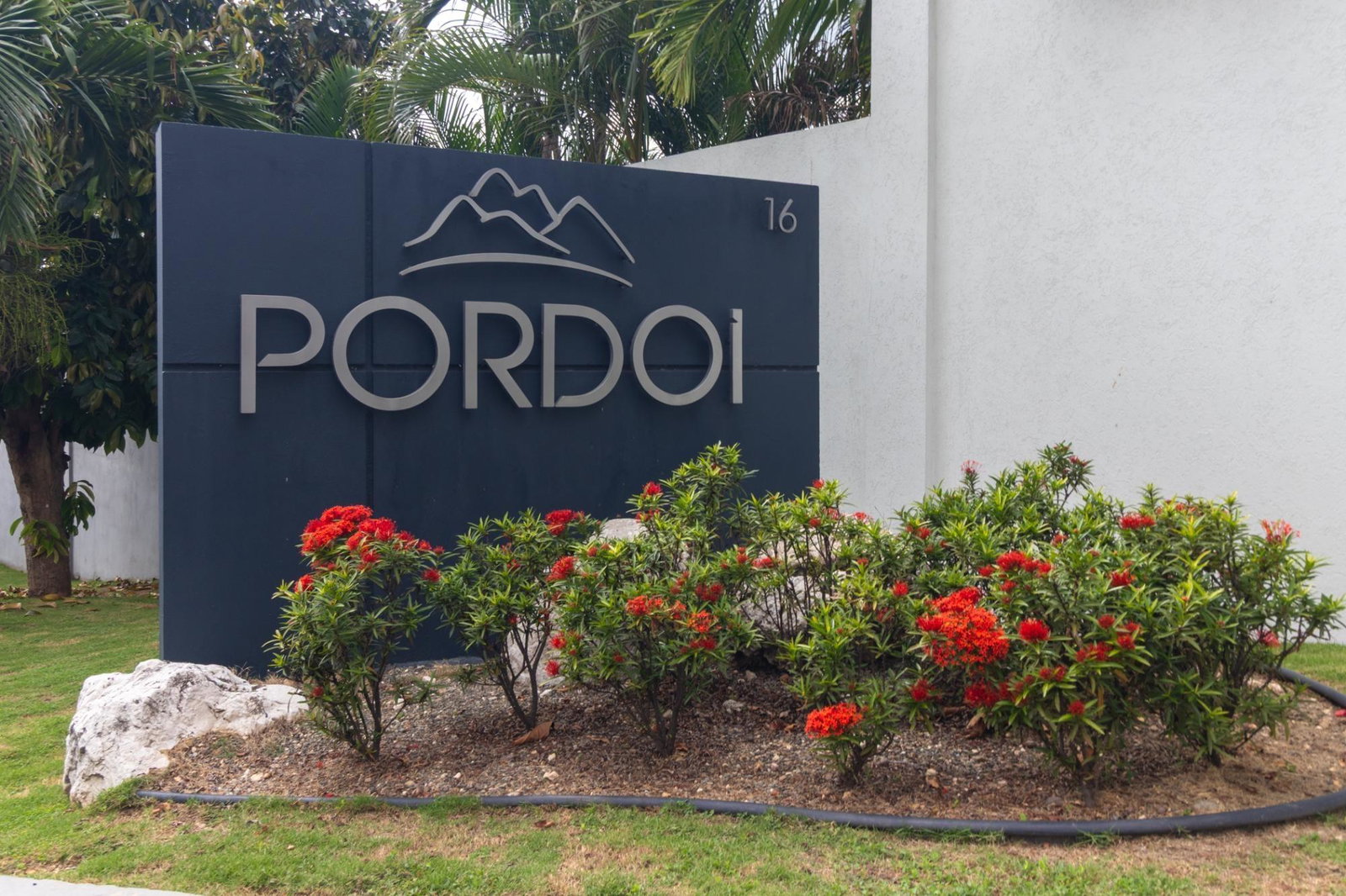 Luxury-3-Bed-Apartment-for-Rent-in-Cherry-Gardens-Kingston-Jamaica Twenty-Ninth image of 12b- 16 Garden Close, Kingston in Kingston 8, St. Andrew, Jamaica - property is For Rent