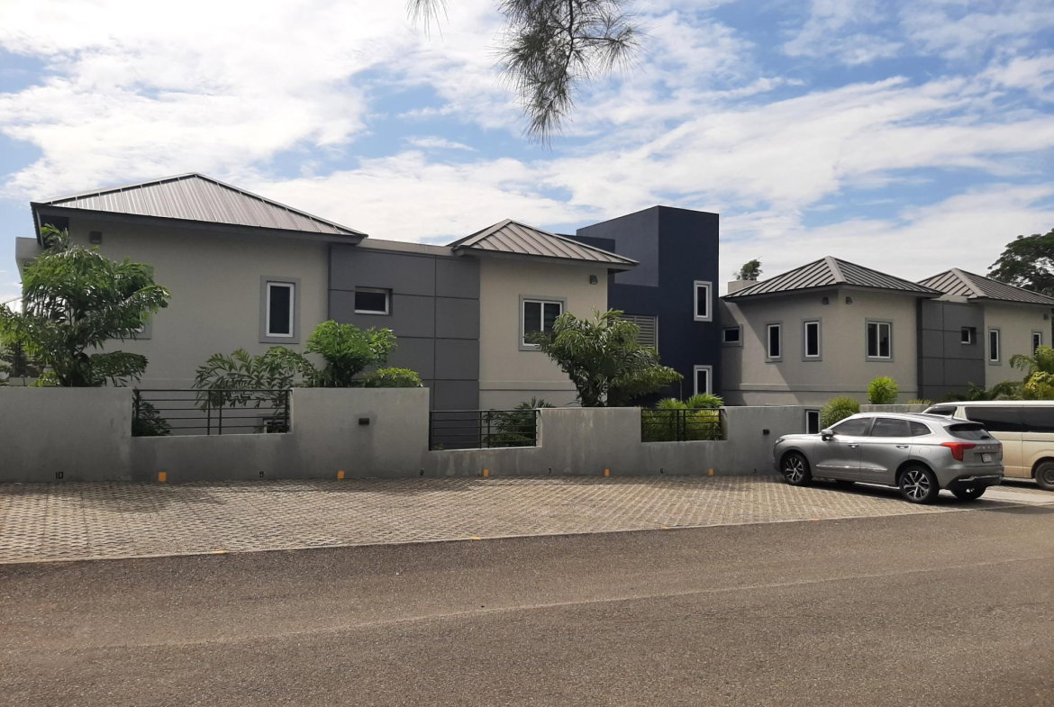 Fourth image of 12b- 16 Garden Close, Kingston in Kingston 8, St. Andrew, Jamaica - property is For Rent