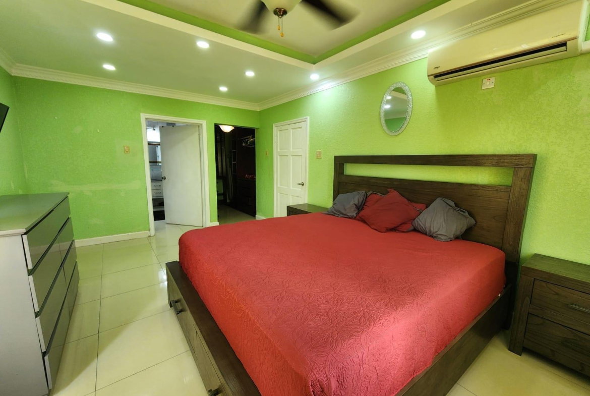 Sixteenth image of 12-60 Sunset Avenue, The Promen in Kingston 8, St. Andrew, Jamaica - property is For Rent