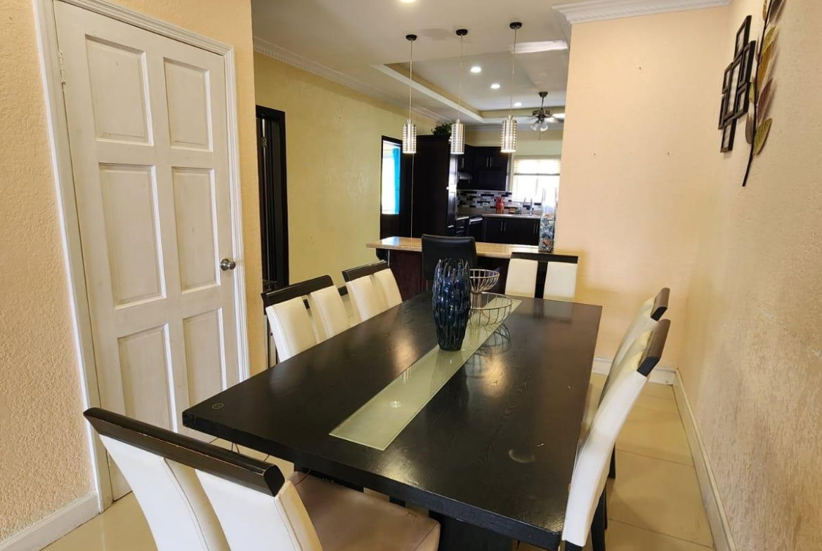 Sixth image of 12-60 Sunset Avenue, The Promen in Kingston 8, St. Andrew, Jamaica - property is For Rent