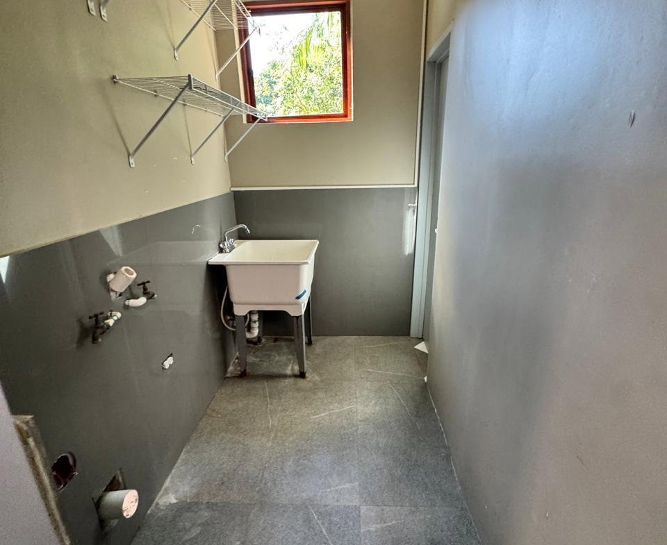 Tenth image of 10 East Kings House Circle in Kingston 6, St. Andrew, Jamaica - property is For Rent