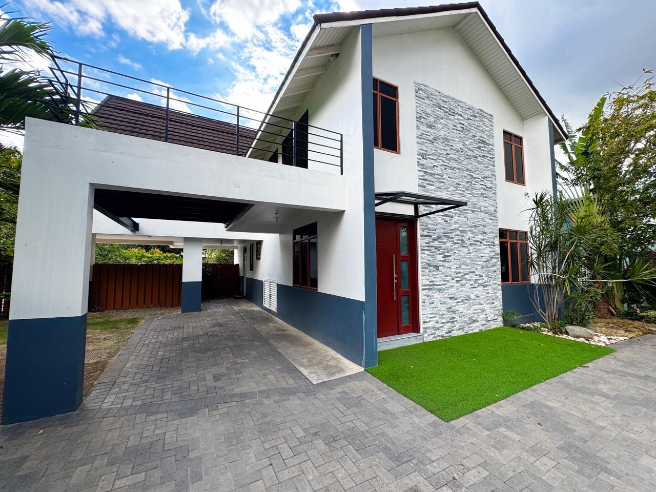 First image of 10 East Kings House Circle in Kingston 6, St. Andrew, Jamaica - property is For Rent