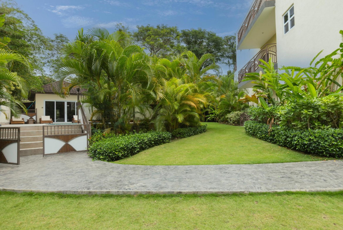 Fifth image of 12 Durie Drive in Kingston 8, St. Andrew, Jamaica - property is For Rent