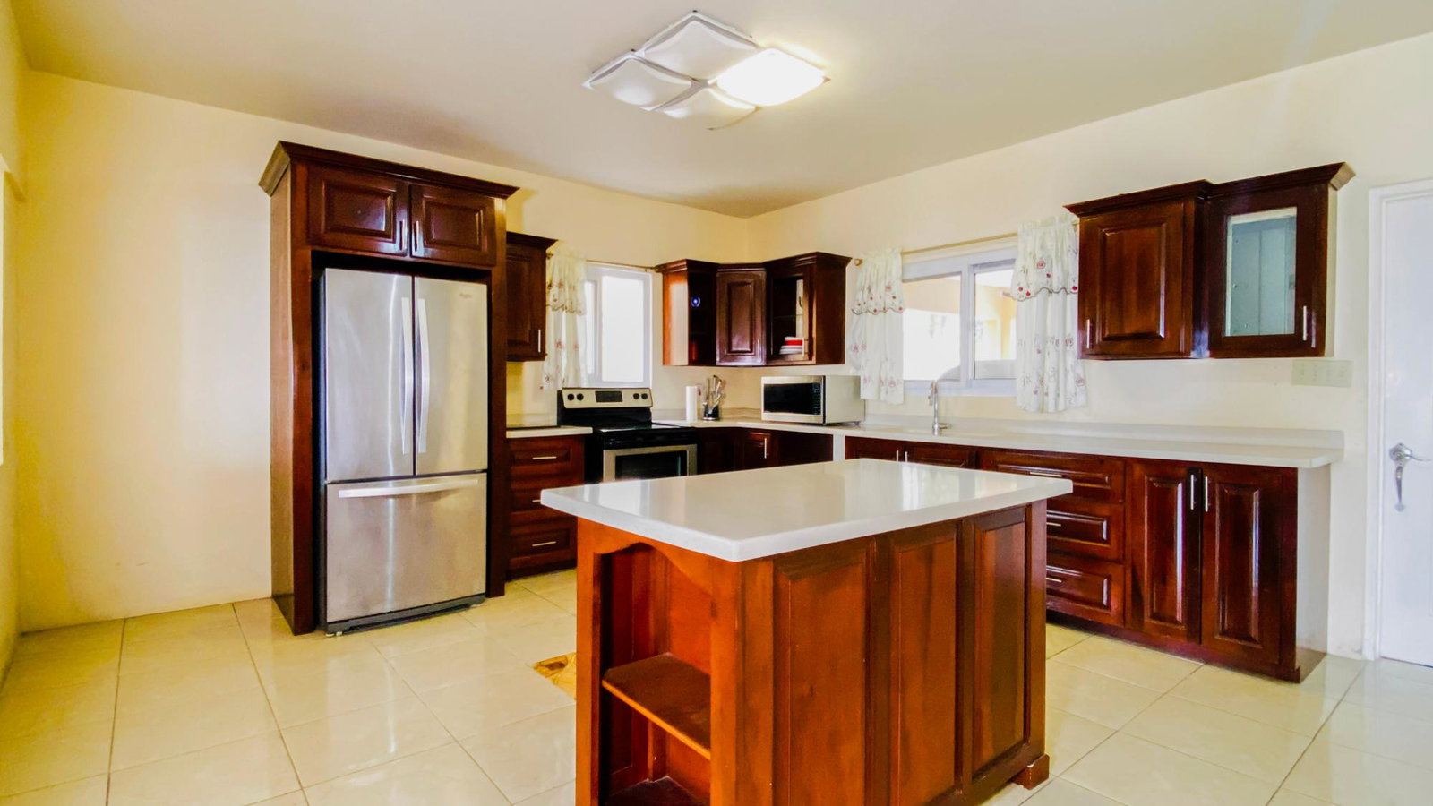 Sixth image of 4-60 Sunset Avenue, Kingston 6 in Kingston 6, St. Andrew, Jamaica - property is For Rent