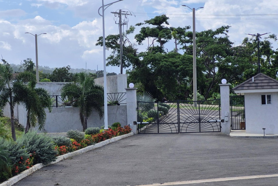 Second image of Unit a3 Country Walk, Richmond es in Richmond, St. Ann, Jamaica - property is For Rent