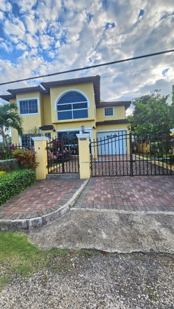 Second image of 2-2 White River / River Oaks in River Oaks, St. Ann, Jamaica - property is For Rent