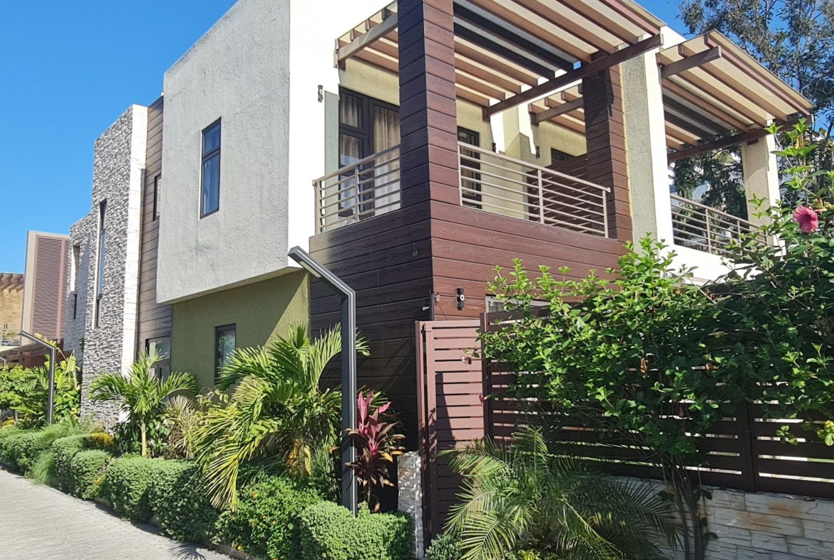 First image of 1-5 Salisbury Avenue in Kingston 6, St. Andrew, Jamaica - property is For Rent