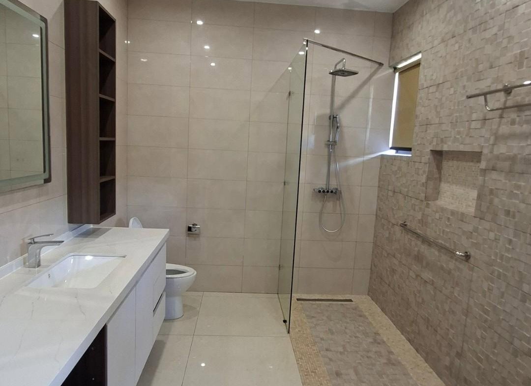 Thirteenth image of 1-5 Salisbury Avenue in Kingston 6, St. Andrew, Jamaica - property is For Rent