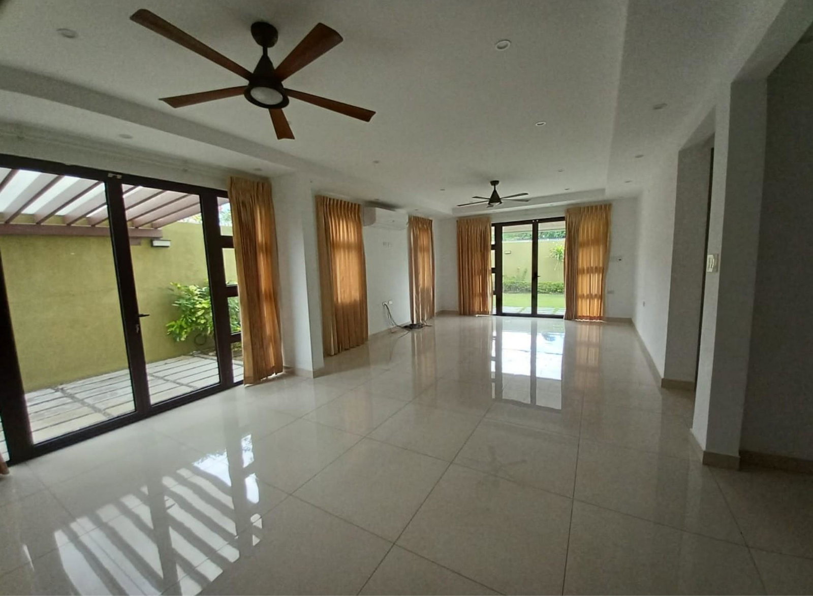 Luxury-4-Bedroom-Townhouse-for-Rent-on-Salisbury-Avenue-Kingston-Jamaica Fourth image of 1-5 Salisbury Avenue in Kingston 6, St. Andrew, Jamaica - property is For Rent