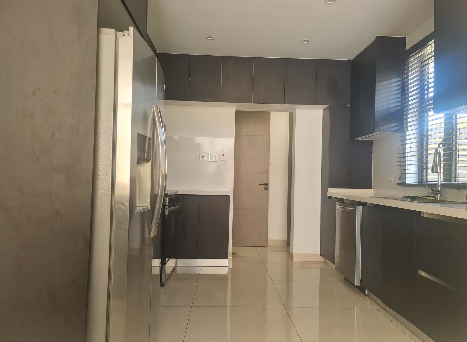 Luxury-4-Bedroom-Townhouse-for-Rent-on-Salisbury-Avenue-Kingston-Jamaica Fifth image of 1-5 Salisbury Avenue in Kingston 6, St. Andrew, Jamaica - property is For Rent