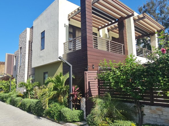 First image of 1-5 Salisbury Avenue in Kingston 6, St. Andrew, Jamaica - property is For Rent