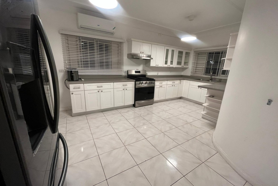 Third image of 14-1 Cherry Hill Drive in Kingston 8, St. Andrew, Jamaica - property is For Rent