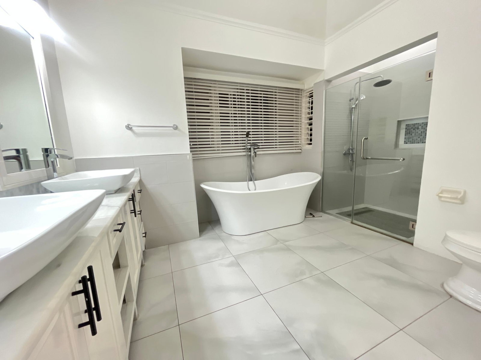 Seventh image of 14-1 Cherry Hill Drive in Kingston 8, St. Andrew, Jamaica - property is For Rent