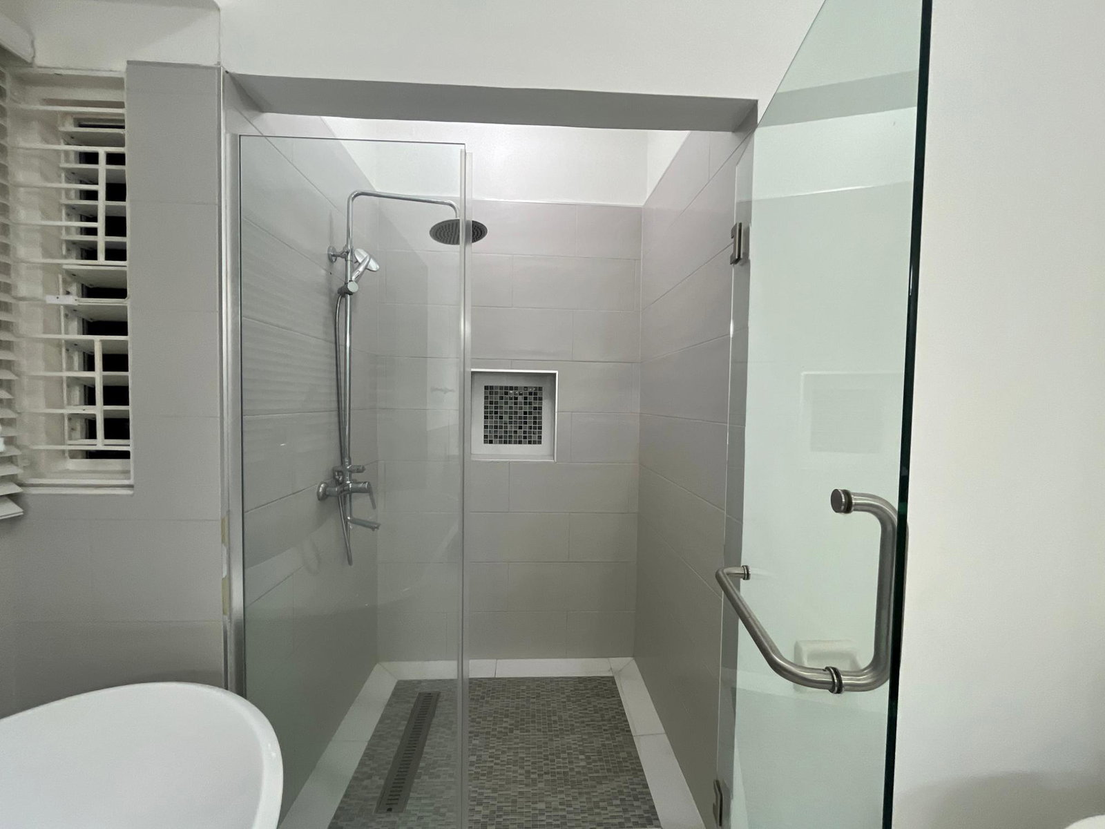 Tenth image of 14-1 Cherry Hill Drive in Kingston 8, St. Andrew, Jamaica - property is For Rent