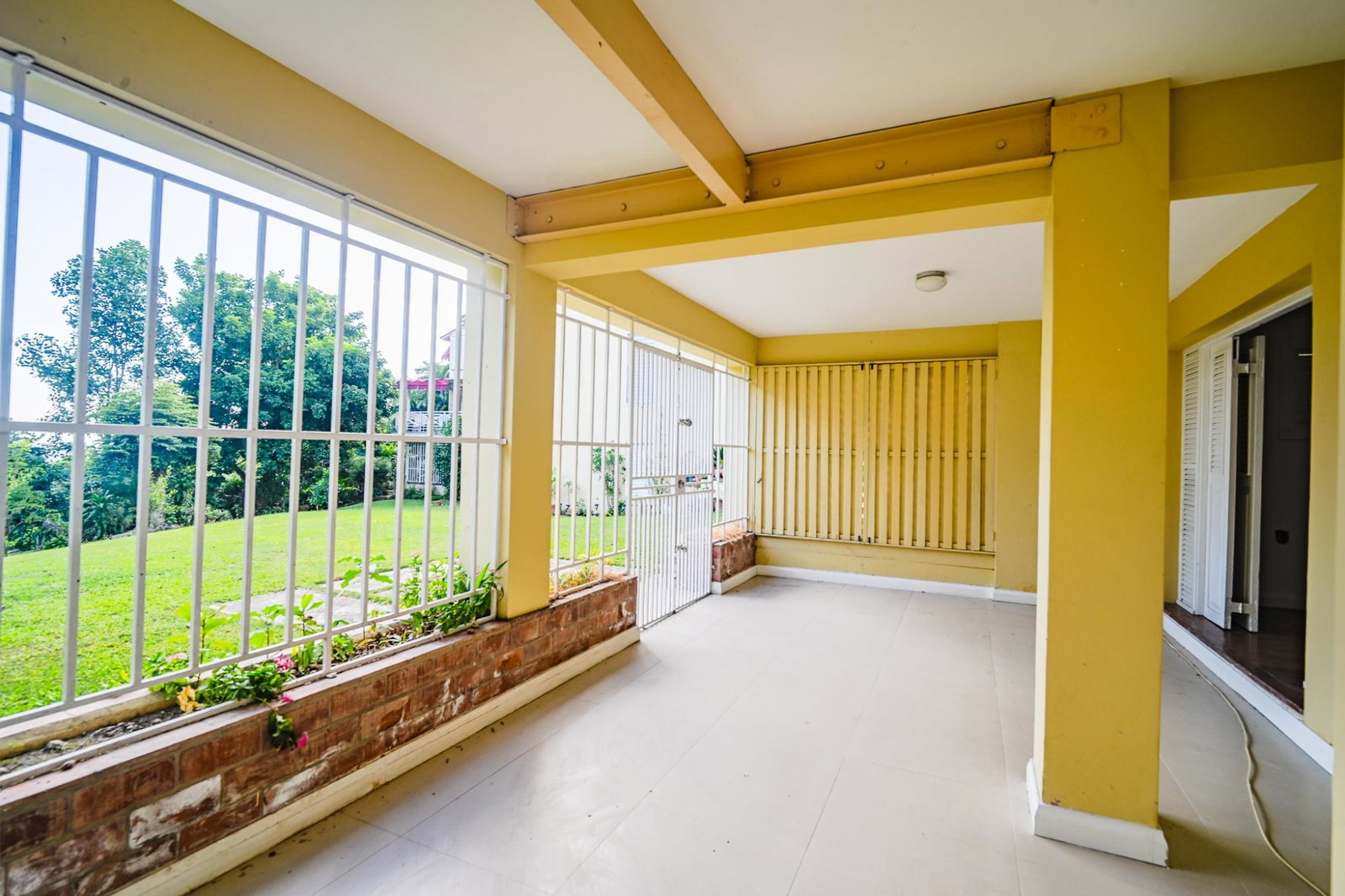 Luxury-5-Bedroom-House-for-Rent-in-Kingston-6-Jamaica-Ridgeway-Terrace Fifteenth image of 27 Riva Ridge, Ridgeway Terr in Kingston 6, St. Andrew, Jamaica - property is For Rent