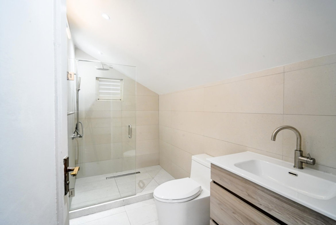 Tenth image of 27 Riva Ridge, Ridgeway Terr in Kingston 6, St. Andrew, Jamaica - property is For Rent