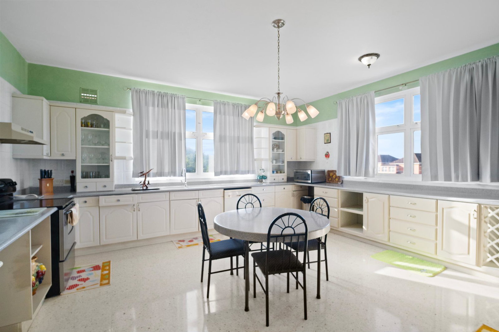 Luxury-5-Bedroom-Ocean-View-Home-for-Rent-in-Ocean-Ridge-Tower-Isle-St.-Mary-Jamaica Eighteenth image of 35 Ocean Ridge Drive in Ocean Ridge, St. Mary, Jamaica - property is For Rent