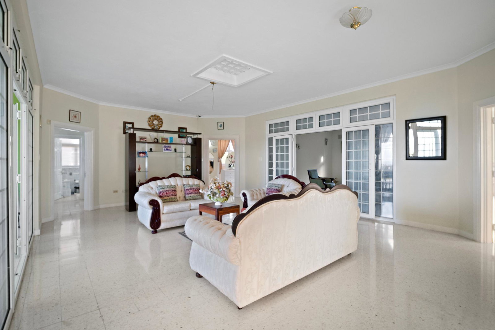 Luxury-5-Bedroom-Ocean-View-Home-for-Rent-in-Ocean-Ridge-Tower-Isle-St.-Mary-Jamaica Twenty-Second image of 35 Ocean Ridge Drive in Ocean Ridge, St. Mary, Jamaica - property is For Rent