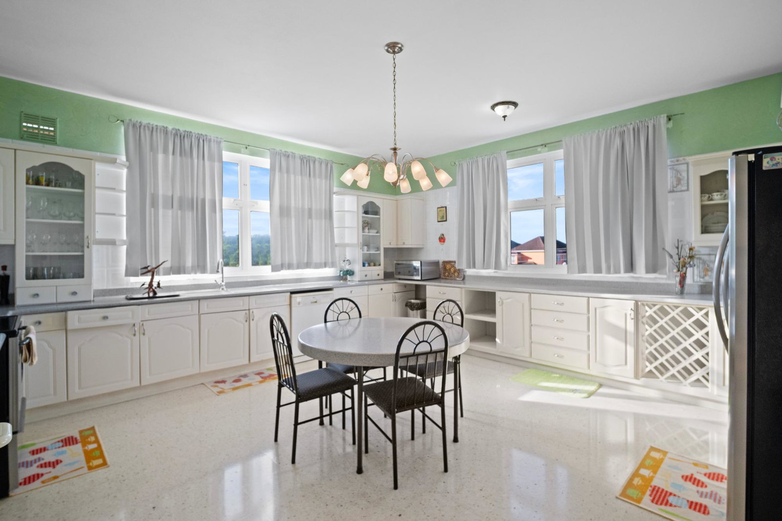 Luxury-5-Bedroom-Ocean-View-Home-for-Rent-in-Ocean-Ridge-Tower-Isle-St.-Mary-Jamaica Twenty-Sixth image of 35 Ocean Ridge Drive in Ocean Ridge, St. Mary, Jamaica - property is For Rent