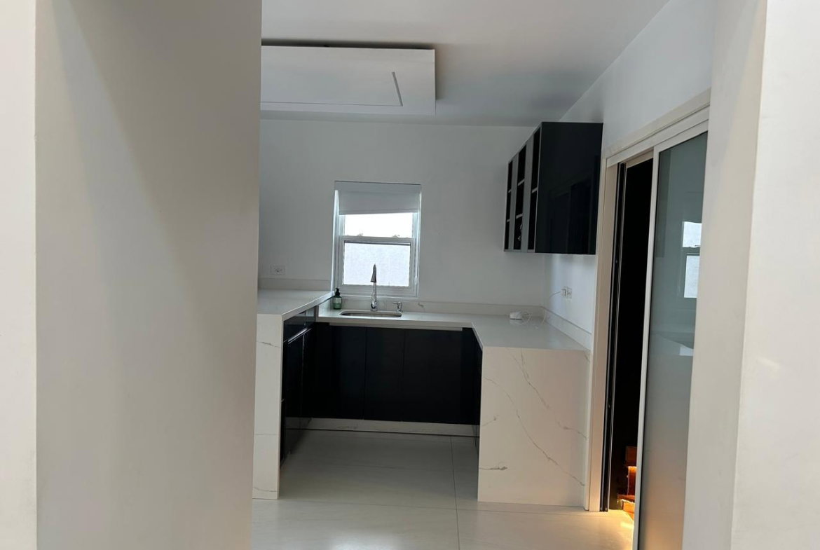 Fifteenth image of Th7-57 Paddington Terrace in Kingston 6, St. Andrew, Jamaica - property is For Rent