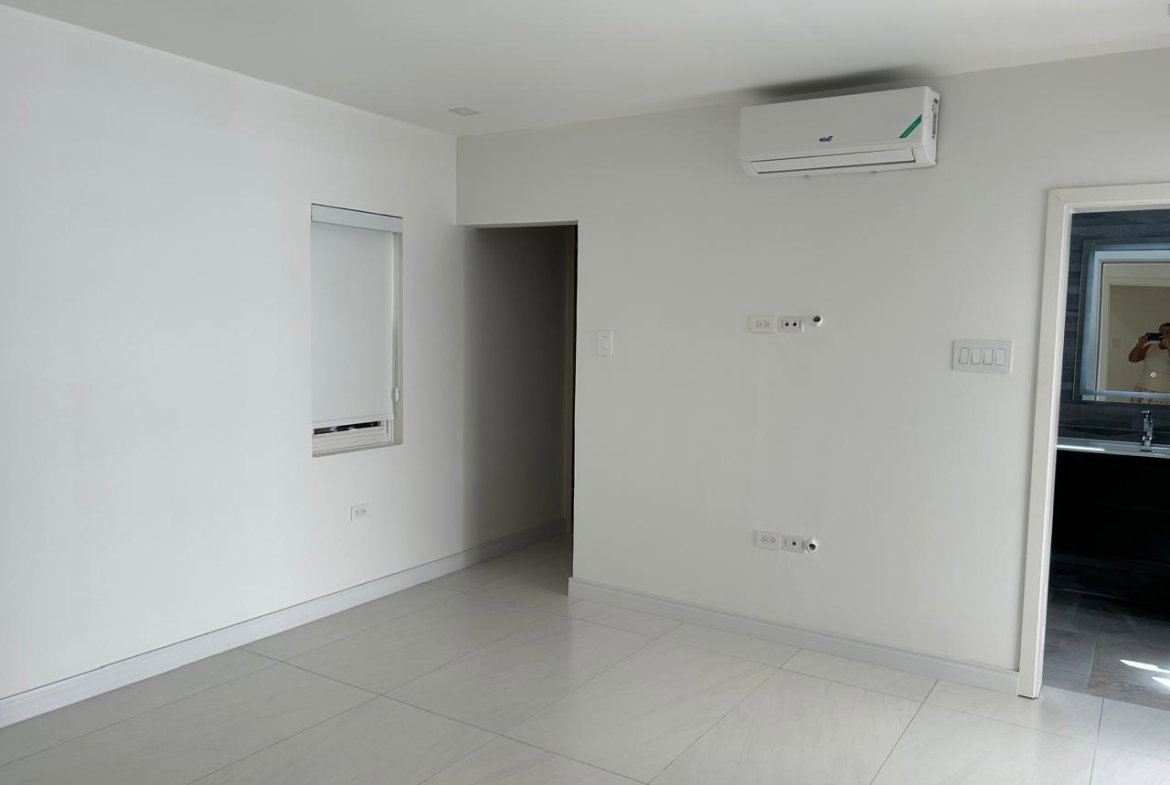 Nineteenth image of Th7-57 Paddington Terrace in Kingston 6, St. Andrew, Jamaica - property is For Rent