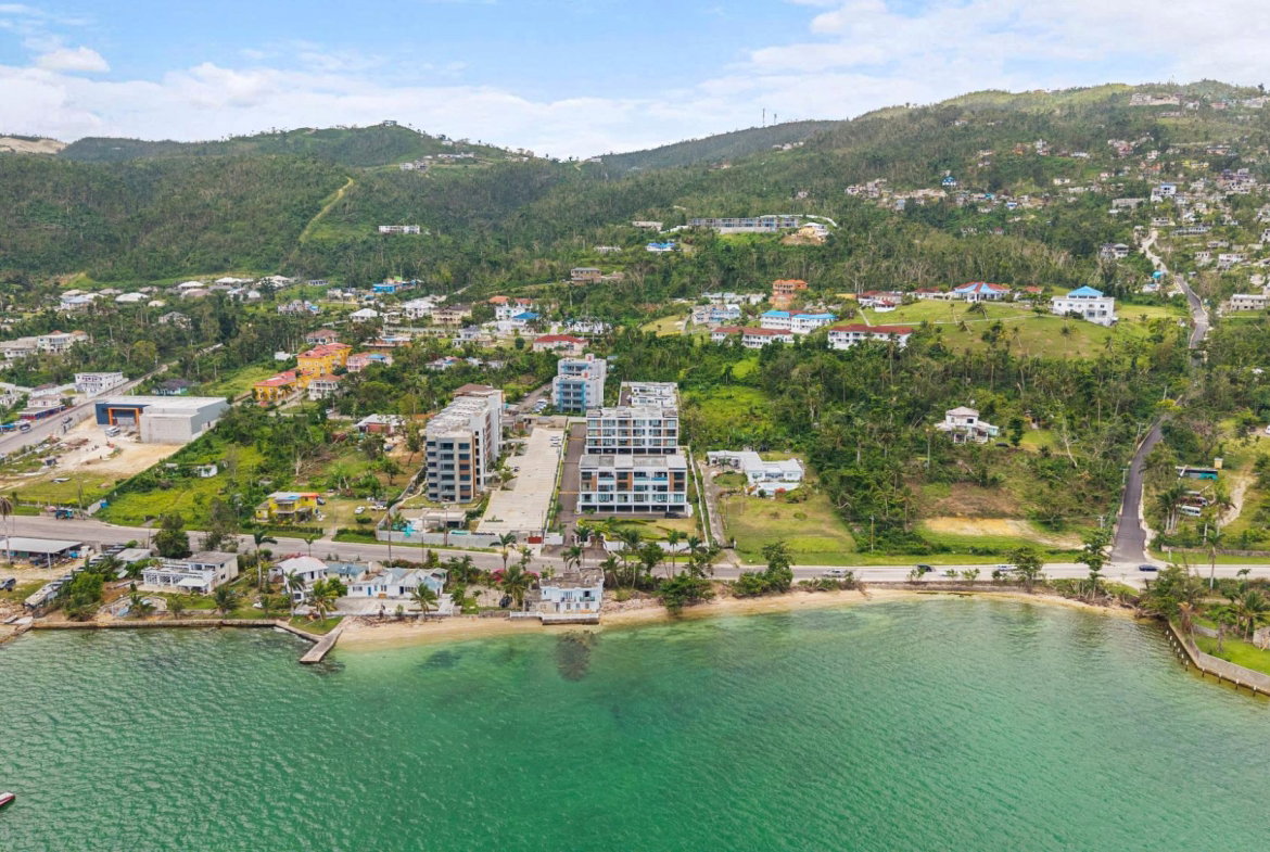 Second image of Unit 6- Paradise Bay in Reading, St. James, Jamaica - property is For Rent