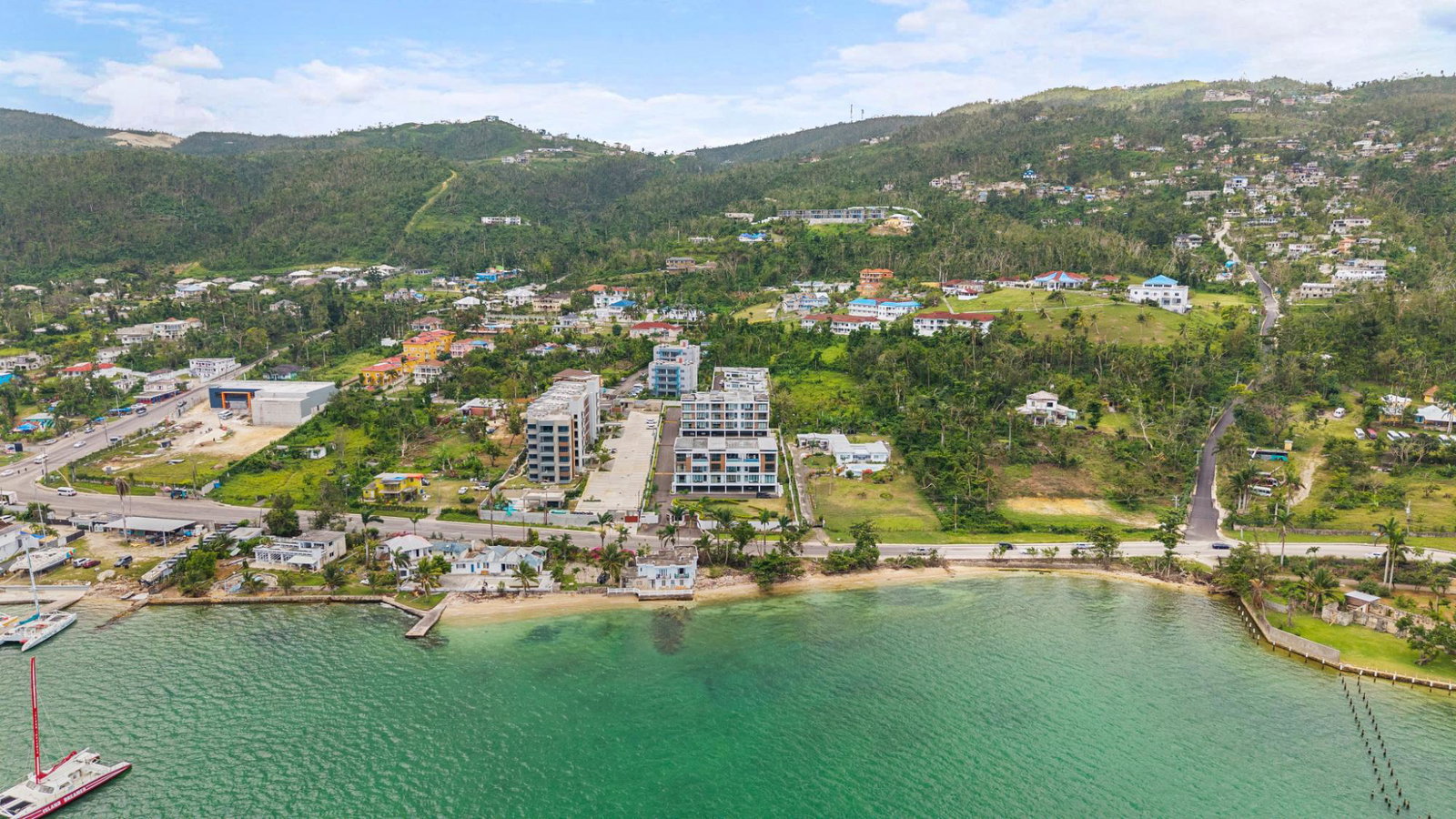 Second image of Unit 6- Paradise Bay in Reading, St. James, Jamaica - property is For Rent