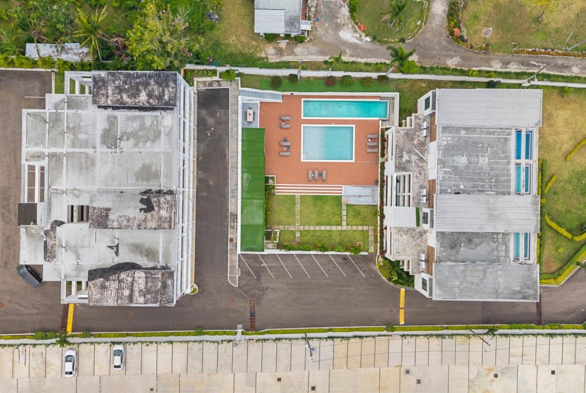 Fifteenth image of Unit 6- Paradise Bay in Reading, St. James, Jamaica - property is For Rent