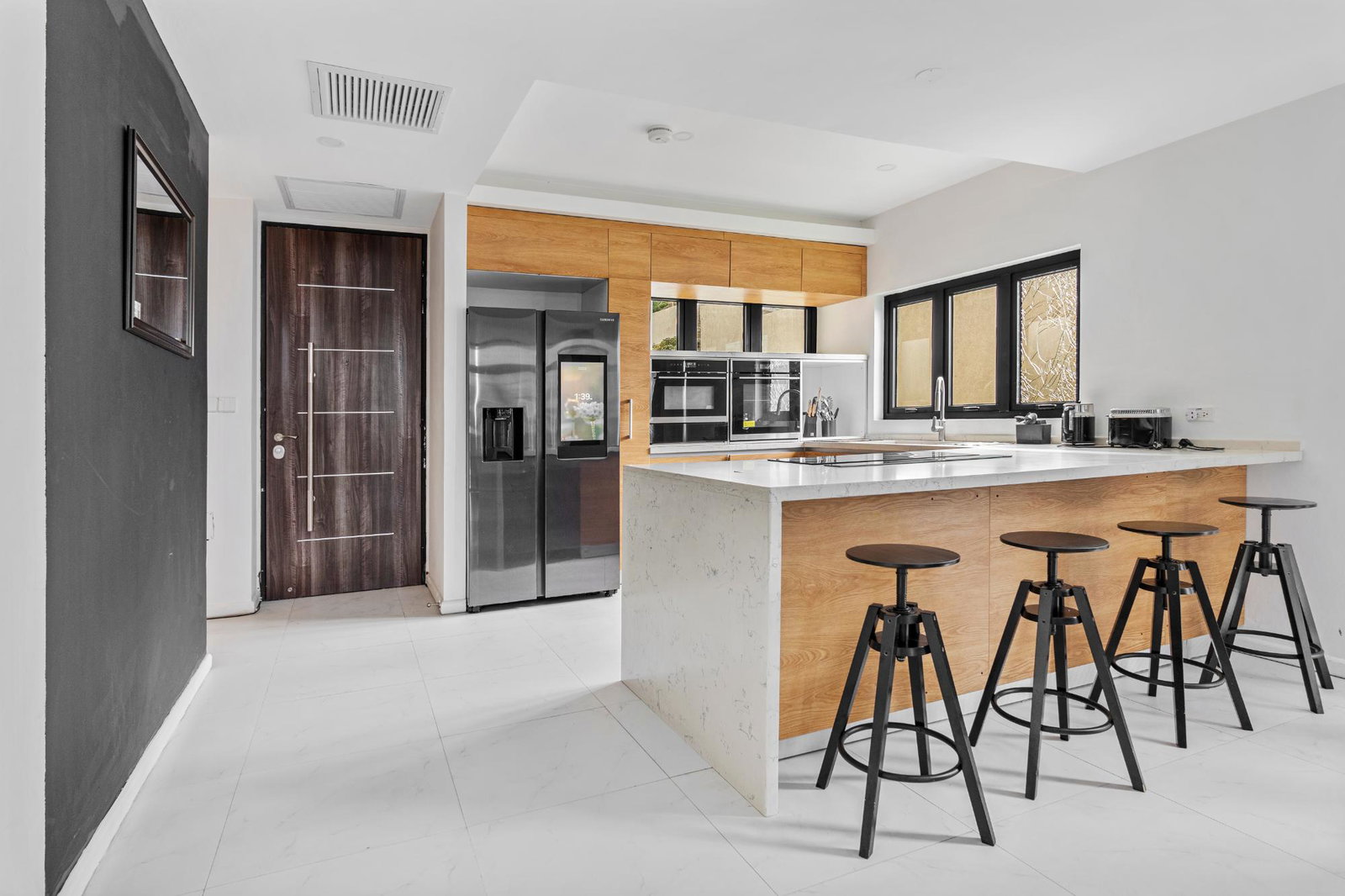 Fifth image of Unit 6- Paradise Bay in Reading, St. James, Jamaica - property is For Rent