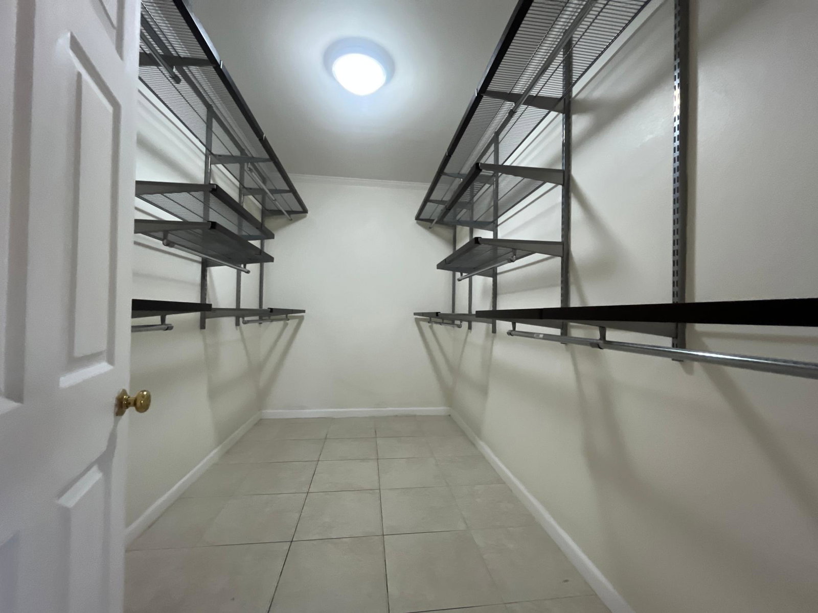 Luxury-Executive-Townhouse-for-Rent-at-Coco-Palms-St.-Andrew-Jamaica Thirteenth image of 8-11 Waterworks Road in Kingston 8, St. Andrew, Jamaica - property is For Rent