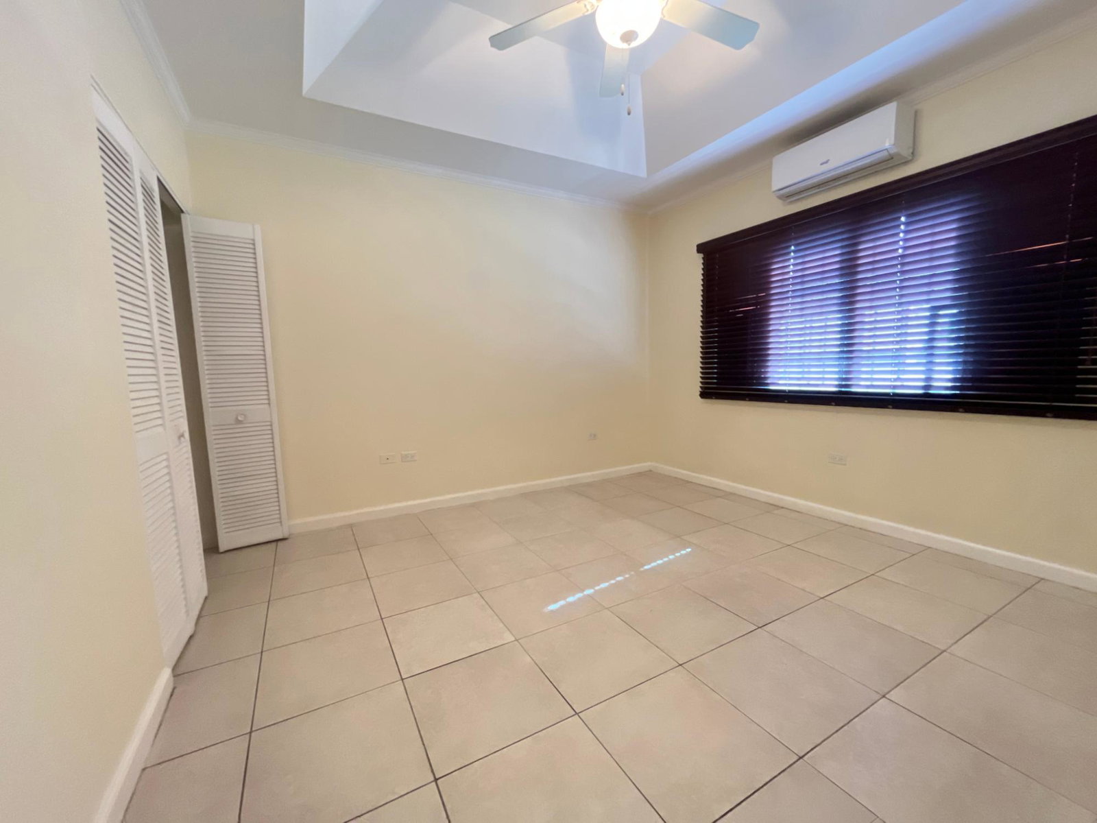 Luxury-Executive-Townhouse-for-Rent-at-Coco-Palms-St.-Andrew-Jamaica Eighteenth image of 8-11 Waterworks Road in Kingston 8, St. Andrew, Jamaica - property is For Rent