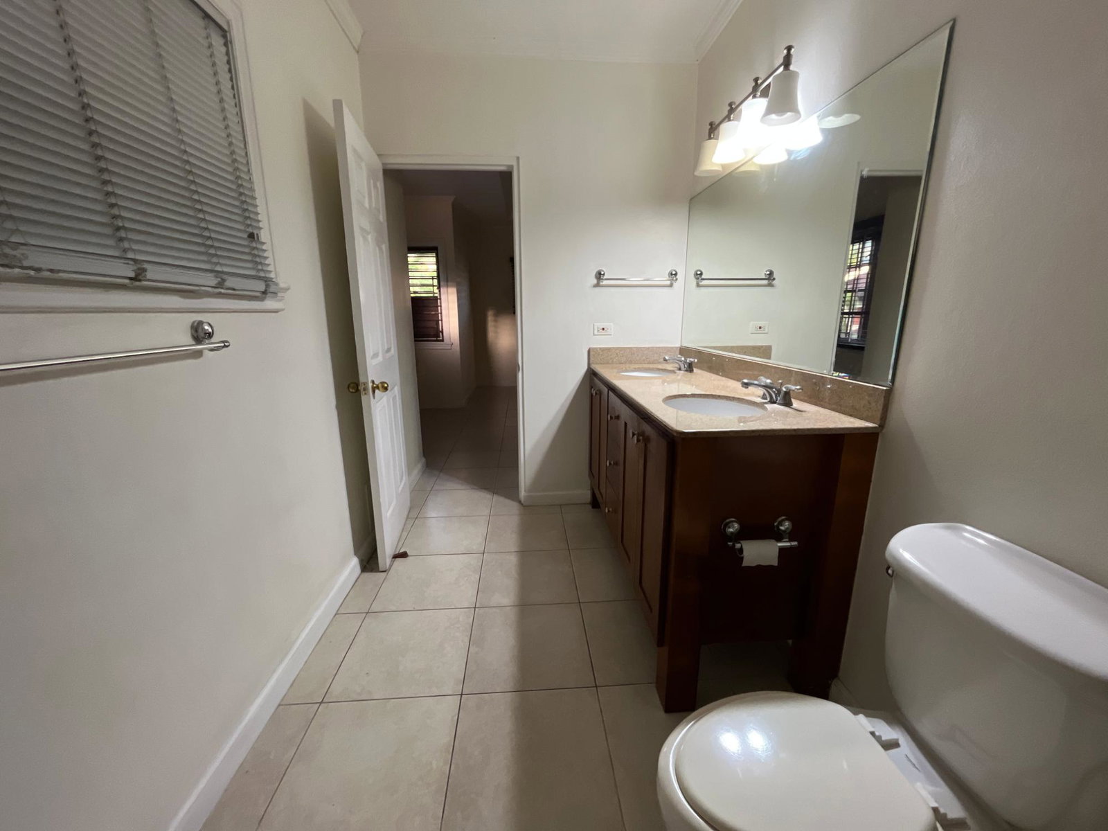 Luxury-Executive-Townhouse-for-Rent-at-Coco-Palms-St.-Andrew-Jamaica Twenty-Seventh image of 8-11 Waterworks Road in Kingston 8, St. Andrew, Jamaica - property is For Rent