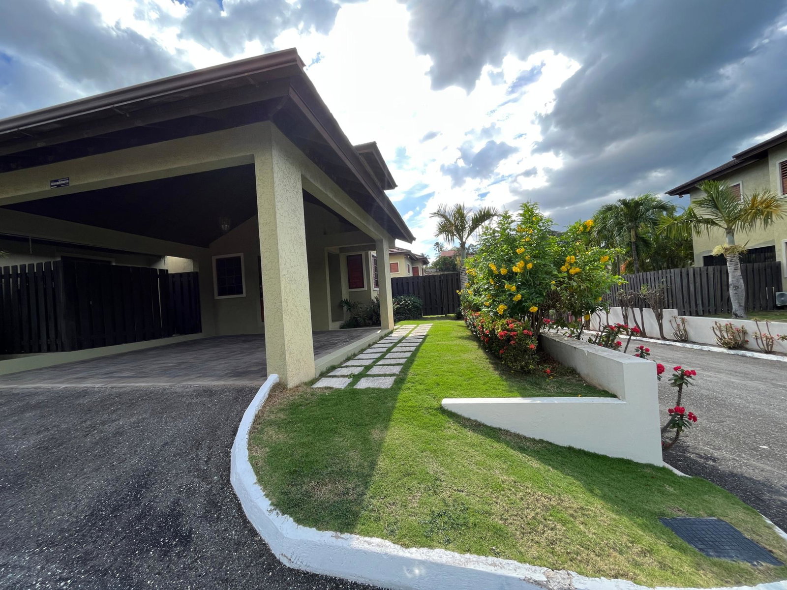 Luxury-Executive-Townhouse-for-Rent-at-Coco-Palms-St.-Andrew-Jamaica Fifth image of 8-11 Waterworks Road in Kingston 8, St. Andrew, Jamaica - property is For Rent