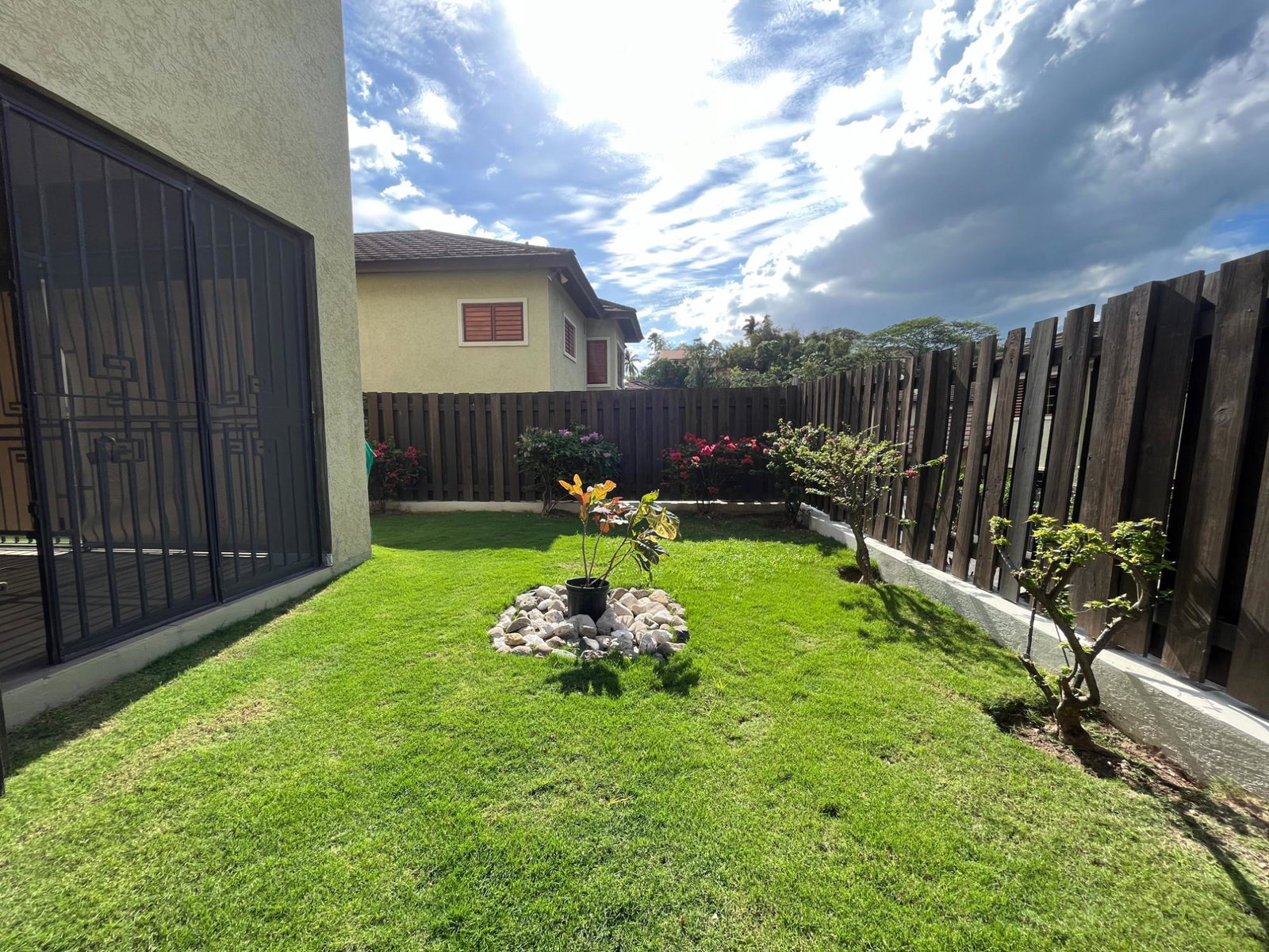 Luxury-Executive-Townhouse-for-Rent-at-Coco-Palms-St.-Andrew-Jamaica Sixth image of 8-11 Waterworks Road in Kingston 8, St. Andrew, Jamaica - property is For Rent