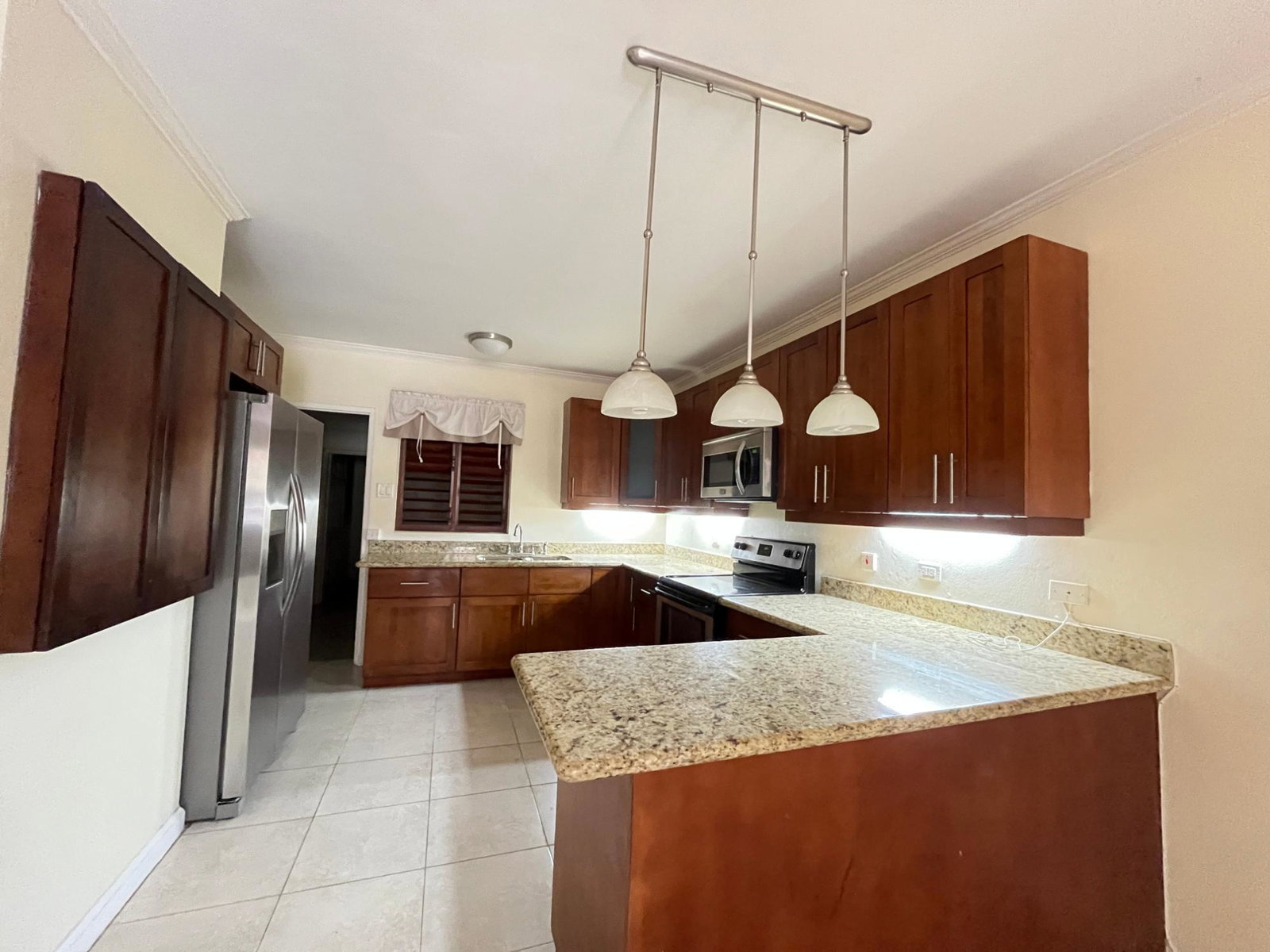 Luxury-Executive-Townhouse-for-Rent-at-Coco-Palms-St.-Andrew-Jamaica Seventh image of 8-11 Waterworks Road in Kingston 8, St. Andrew, Jamaica - property is For Rent