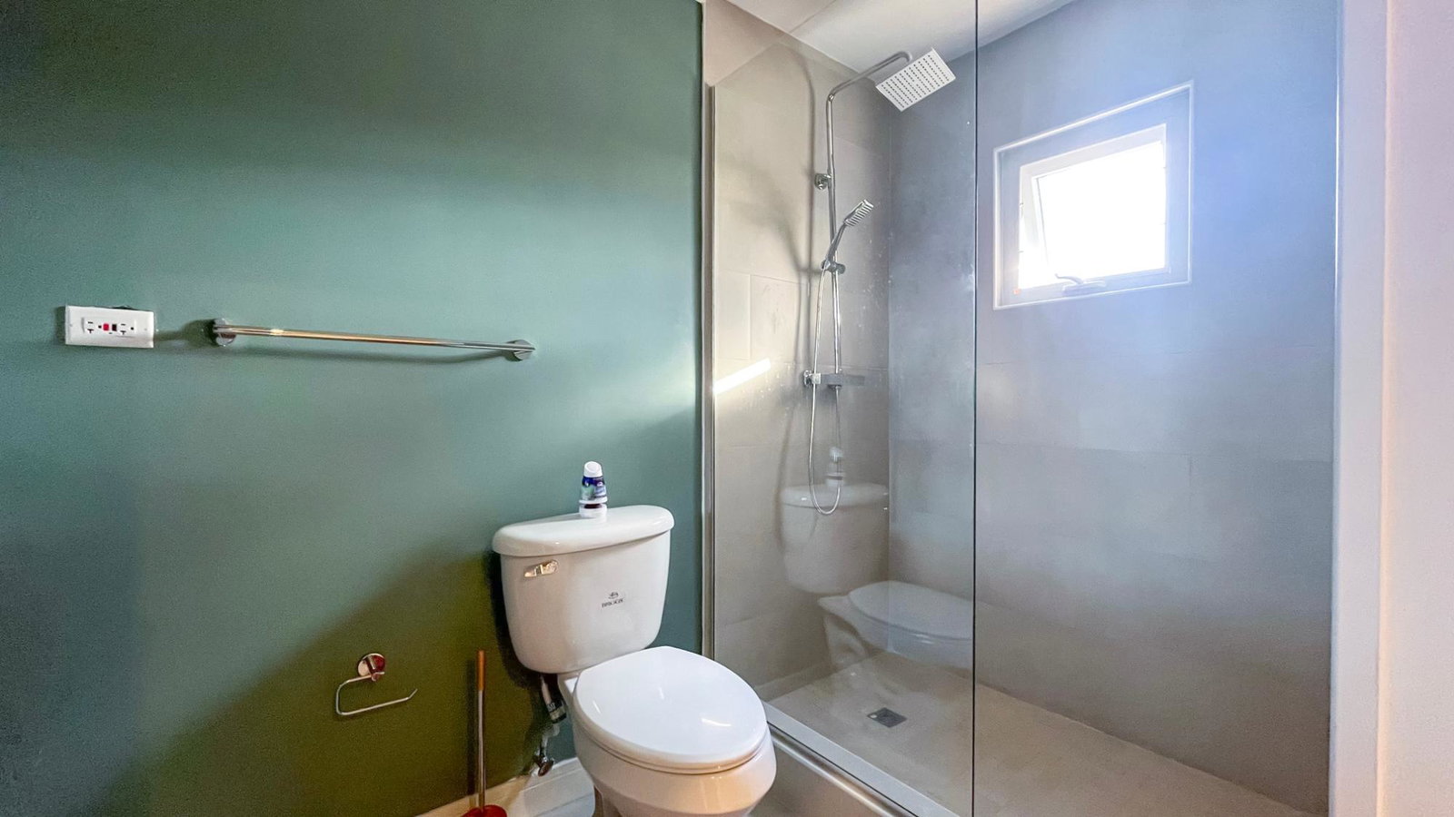 Tenth image of 21- Chester Creek in Westchester, St. Catherine, Jamaica - property is For Rent