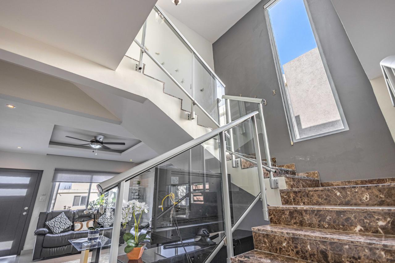 Seventeenth image of Miramar in Spring Garden, St. James, Jamaica - property is For Rent