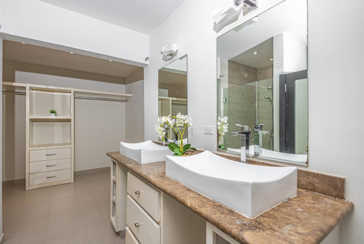 Twenty-Eighth image of Miramar in Spring Garden, St. James, Jamaica - property is For Rent