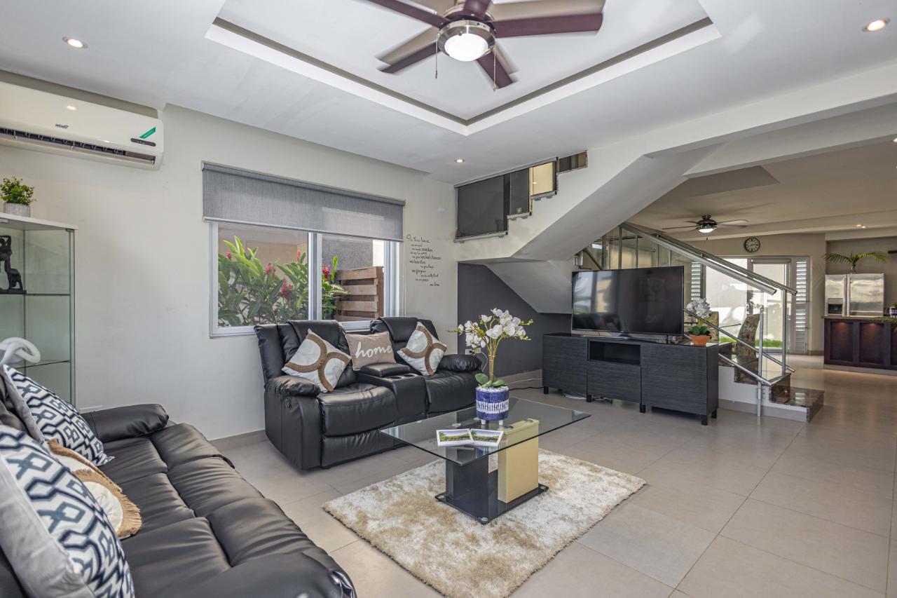 Sixth image of Miramar in Spring Garden, St. James, Jamaica - property is For Rent