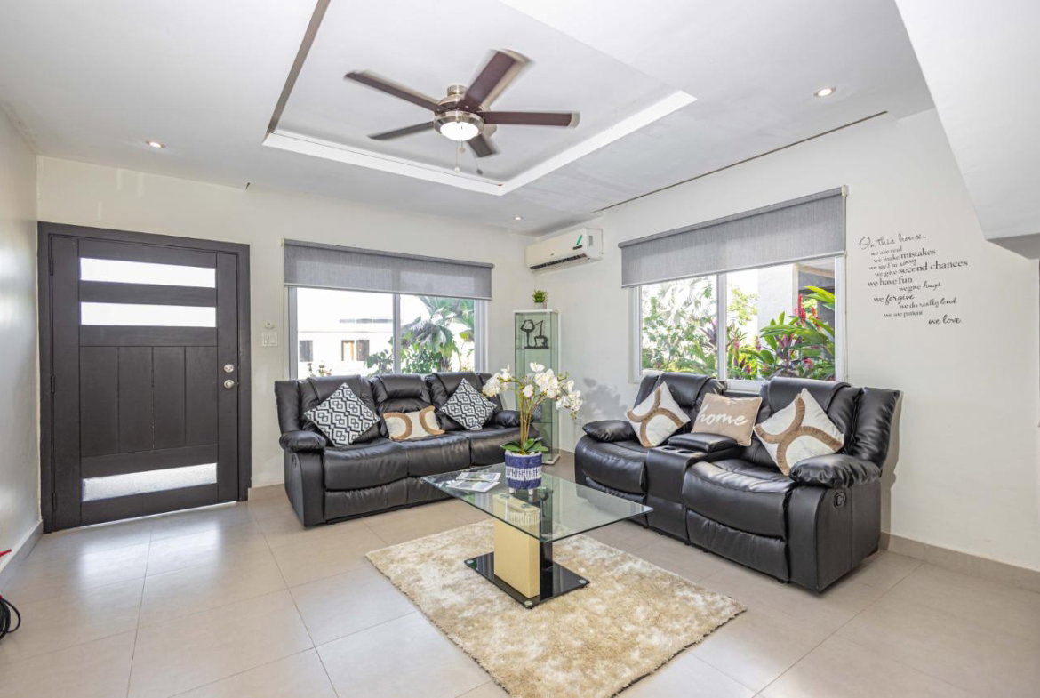 Eighth image of Miramar in Spring Garden, St. James, Jamaica - property is For Rent