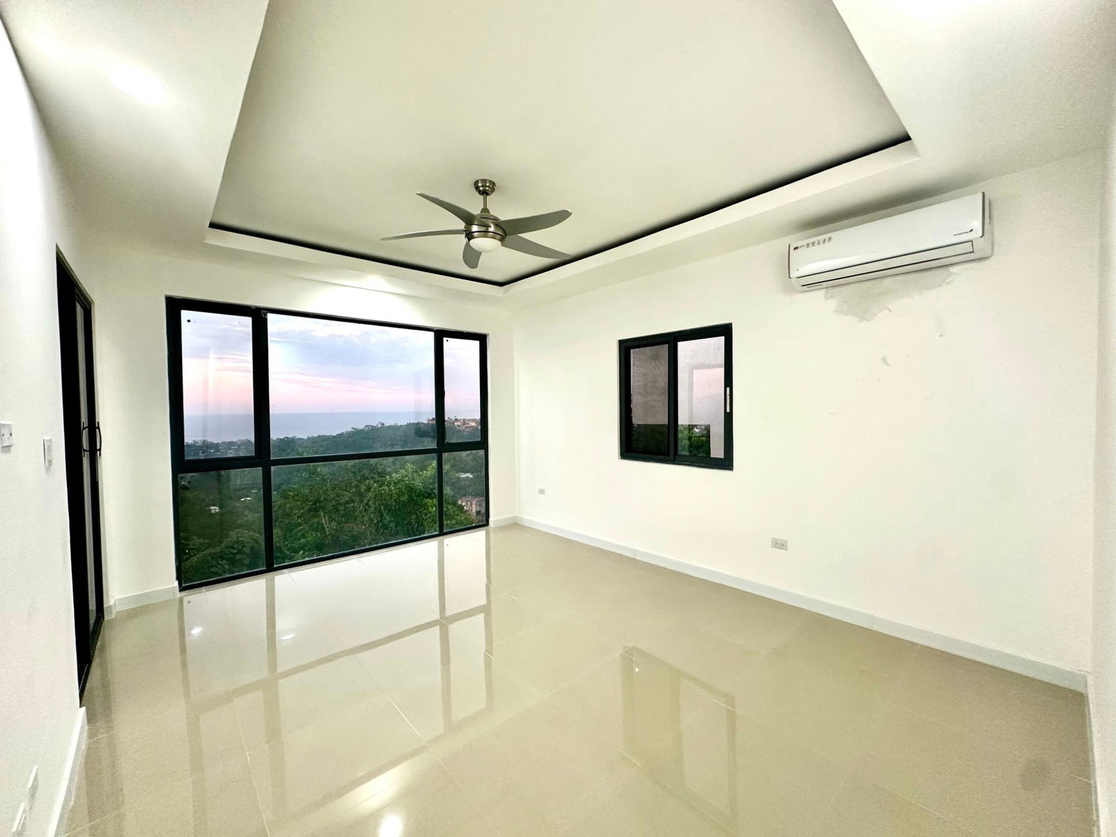 Seventeenth image of 90- Ocho Rios Country Club in Ocho Rios, St. Ann, Jamaica - property is For Rent