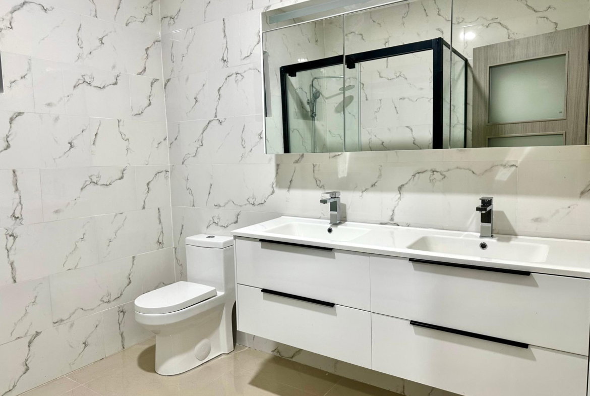 Twenty-First image of 90- Ocho Rios Country Club in Ocho Rios, St. Ann, Jamaica - property is For Rent